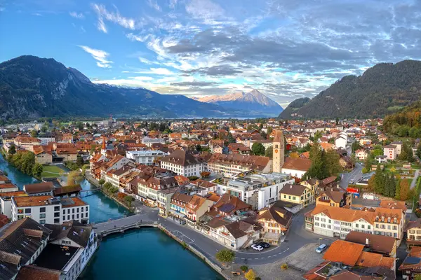 Interlaken Svizzera Affaccia Sul Fiume Aare Tramonto Immagine Stock