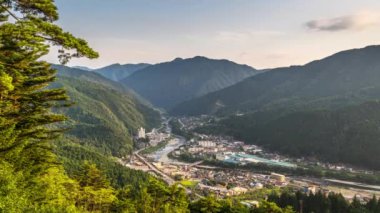 Gero, Gifu, Japonya Alacakaranlık Dağları 'ndan.