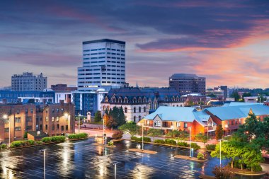 Evansville, Indiana, ABD Şafak vakti şehir merkezi.