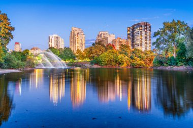 Londra, Ontario, Kanada Alacakaranlıkta Skyline.