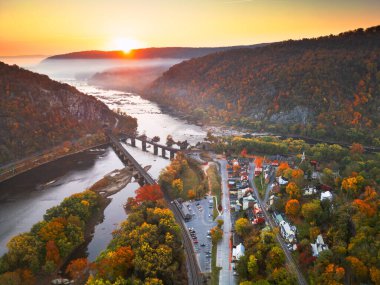 Harper Feribotu, Batı Virginia, ABD Bir sonbahar şafağında.