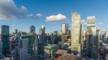 Toronto ve Kanada 'nın yoğun kentsel manzarası.