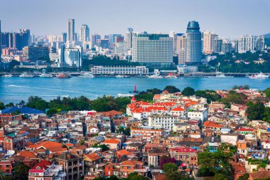Xiamen, Çin şehri Gulangyu Adası 'ndan ufuk çizgisi.