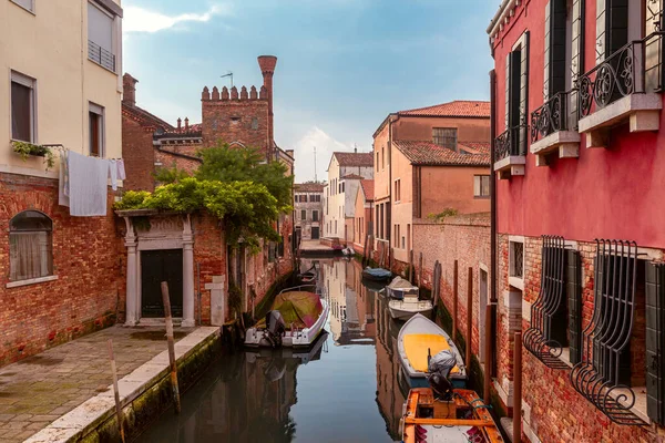 Canal Typiquement Vénitien Avec Pont Tôt Matin San Barnaba Venise — Photo