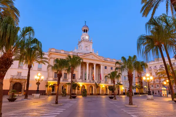 stock image Night view of San Juan de Dios Square and the illuminated Town Hall in Cadiz, Spain