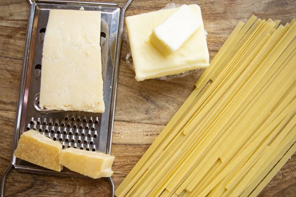 Ingredientes Para Espaguete Com Queijo Parmesão Manteiga — Fotografia de Stock