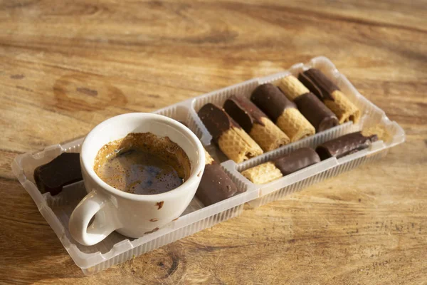 Caffè Espresso Con Wafer Rotondo Biscotti Cioccolato — Foto Stock