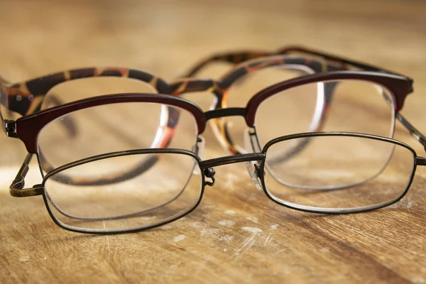 Occhiali Vista Disposti Serie Tavolo Legno — Foto Stock