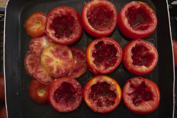 Tomates Redondos Esvaziados Polpa Para Preparar Tomates Recheados Com Arroz — Fotografia de Stock