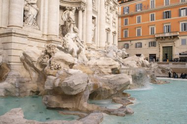 İtalya, Roma 'daki ünlü Bernini Trevi çeşmesi