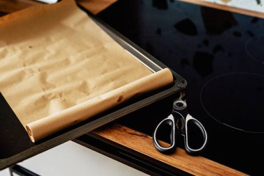 Evde kruvasan pişirme süreci.