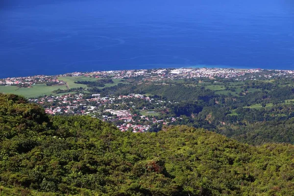Guadeloupe Landschap Basse Terre Stad Gezien Vanaf Hellingen Van Vulkaan — Stockfoto