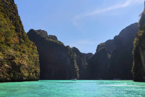 Klify Maya Bay Tajlandia Krajobraz Tajski Krajobraz Morskiego Parku Narodowego — Zdjęcie stockowe
