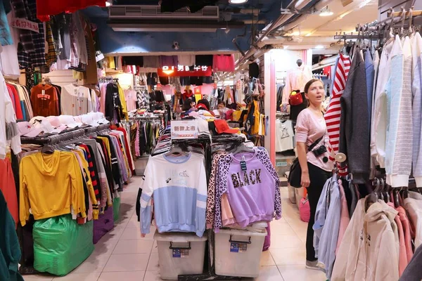 台南台本 2018年12月3日 台北西门町地区的时装店 西门子以其旗舰店而闻名 — 图库照片