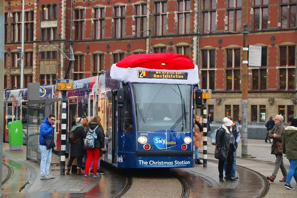 Amsterdam Niederlande Dezember 2017 Menschen Fahren Amsterdam Mit Der Elektro — Stockfoto