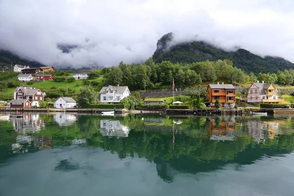 Ullensvang Stad Noorwegen Stad Bij Hardanger Fiord Hardangerfjord — Stockfoto