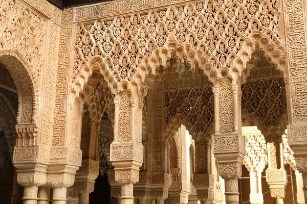Alhambra Granada Moorish Palace Complex Andalusia Spain Intricate Floral Stonework — Foto Stock