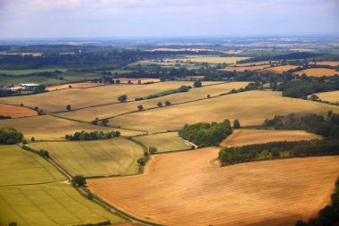 İngiltere hava sahaları. Hertfordshire 'da yaz arazileri. Tarım arazisi.