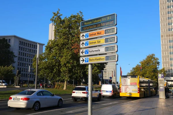 Essen Alemania Septiembre 2020 Información Sobre Las Plazas Aparcamiento Ciudad —  Fotos de Stock