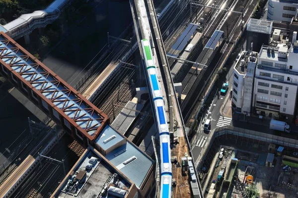 东京市基础设施 Hamatsucho的多层次铁路过境点 东京Minato Ward的Kaigan区 — 图库照片