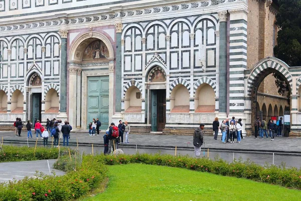 Florence Italy Μαΐου 2015 Άνθρωποι Επισκέπτονται Την Πλατεία Της Παλιάς — Φωτογραφία Αρχείου