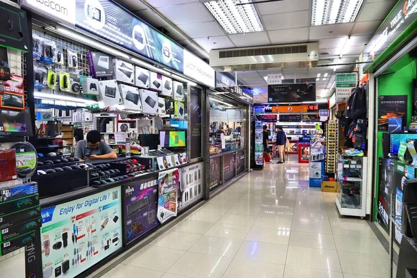 Taipei Taiwan 2018 이페이 Guanghua Digital Plaza 컴퓨터 가게를 광가와 — 스톡 사진