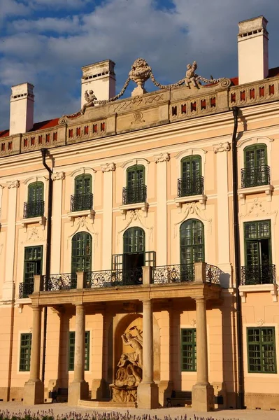 Fertod Hungría Palacio Esterhaza Monumento Estilo Rococó Luz Del Atardecer —  Fotos de Stock