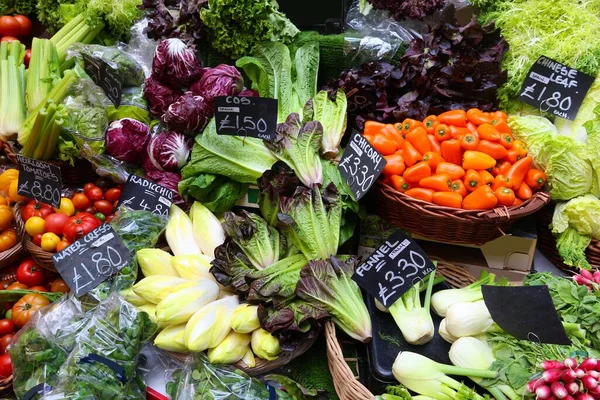 London Borough Market Preise Für Salat Chicorée Und Fenchel Stand — Stockfoto