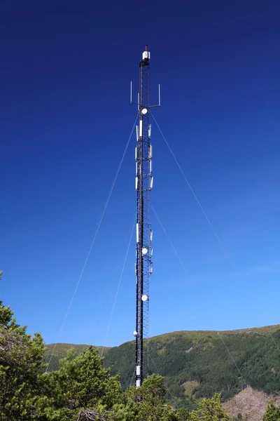 Telekom Basstation Norge Mobilmastsektorns Antenner Mobil Sändare — Stockfoto