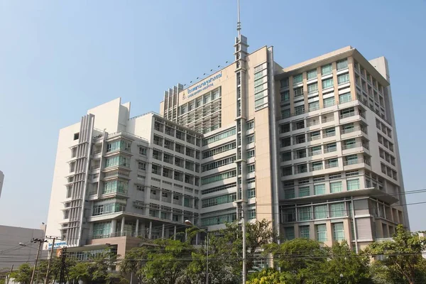 泰国曼谷 2013年12月23日 曼谷朱拉蓬医院 该医院是泰国最重要的癌症研究机构之一 — 图库照片