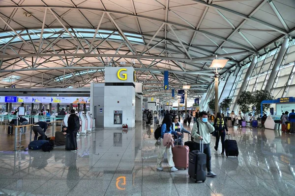 Seoul Corée Sud Avril 2023 Les Passagers Pressent Aéroport Séoul — Photo