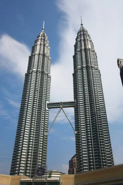 Kuala Lumpur Malaysia March 2009 Petronas Towers Skyscrapers Kuala Lumpur — Stock Photo, Image