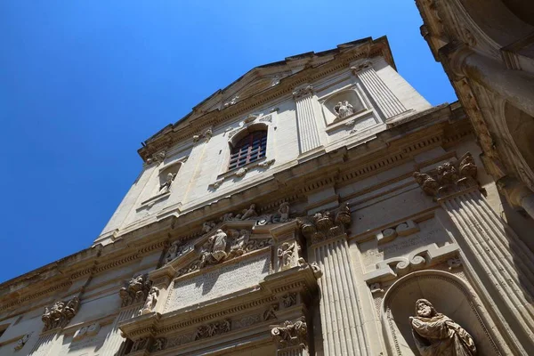 イタリアの大聖堂のファサードを選択します イタリアバロック建築 — ストック写真
