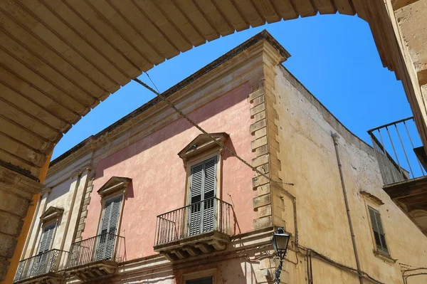 イタリア プーリア州のナルド イタリアの町の建築 — ストック写真