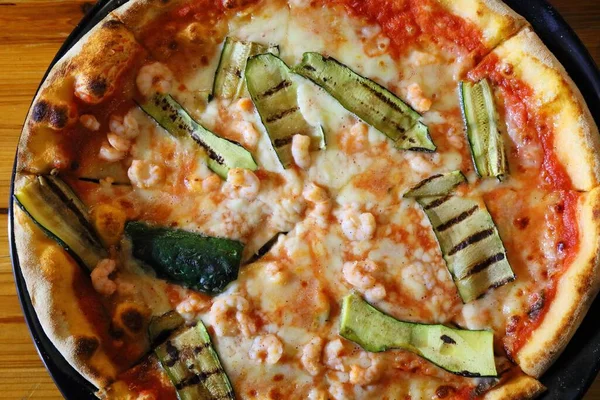 Italian Pizza Freshly Served Restaurant Sardinia Island Italy Pizza Toppings — Stock Photo, Image