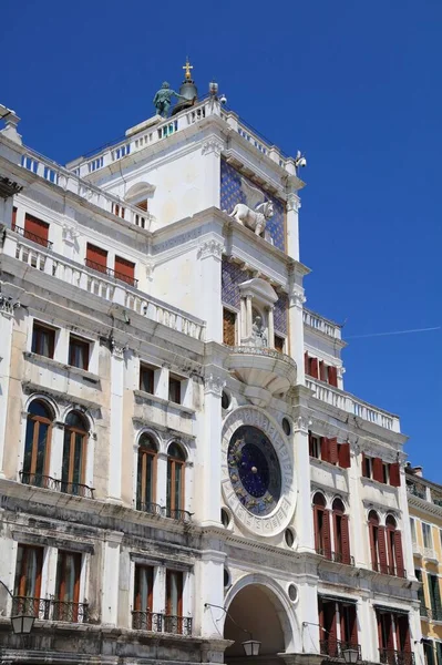 Ρολόι Αγίου Μάρκου Στη Βενετία Ιταλία Αστρονομικό Ρολόι Στον Πύργο — Φωτογραφία Αρχείου