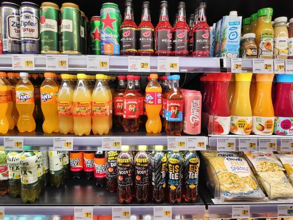 Vienna Áustria Agosto 2022 Seção Bebidas Supermercado Áustria Zipfer Urtyp — Fotografia de Stock