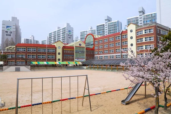 Бусан Южная Корея Марта 2023 Начальная Школа Сингок Государственная Школа — стоковое фото