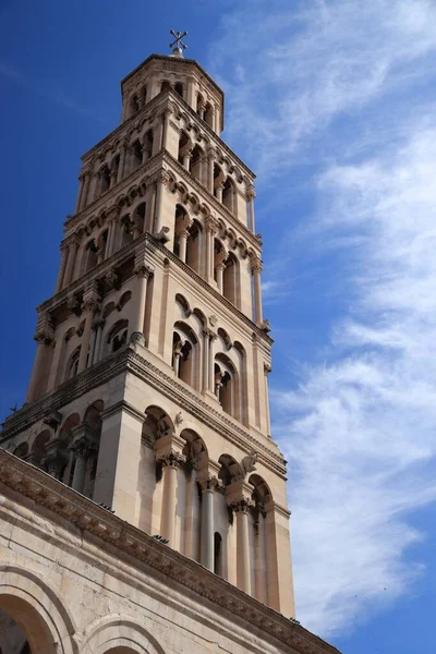 Split Landmärke Gamla Stan Kroatien Unesco Världsarv Landmärke Campanile Katedralen — Stockfoto