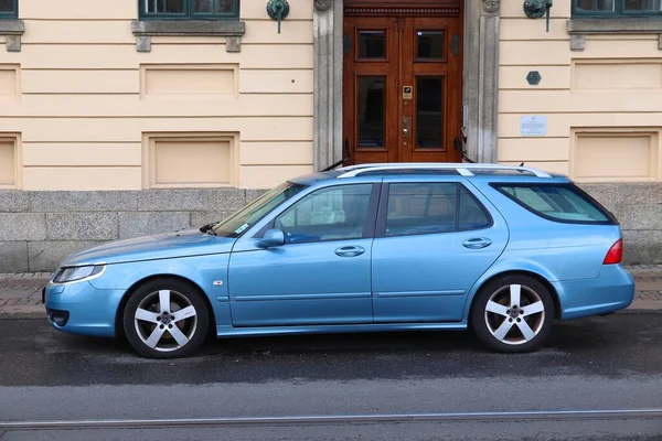 Gothenburg Sweden Sierpnia 2018 Niebieski Saab Kombi Samochód Rodzinny Zaparkowany — Zdjęcie stockowe
