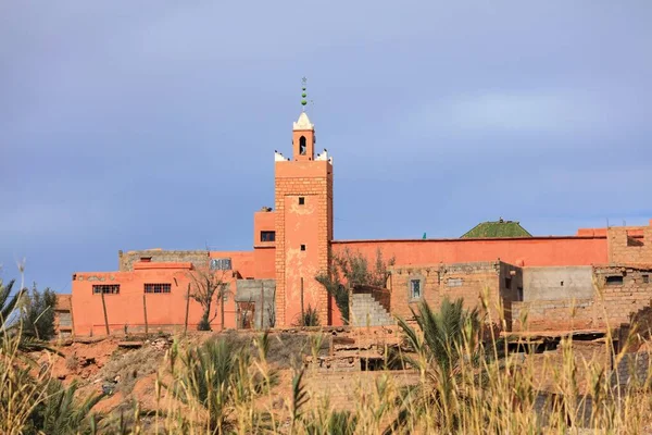 Ouarzazate Miasto Maroku Również Pisane Warzazat Miejska Panorama Meczetem — Zdjęcie stockowe