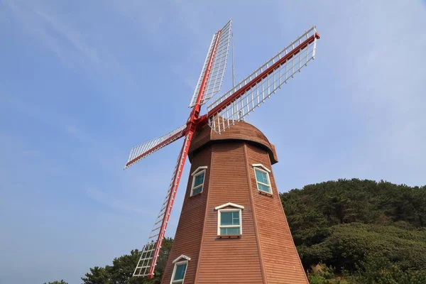 한국의게오예 섬입니다 Galgot Hallyehaesang Windy Hill Windmill — 스톡 사진