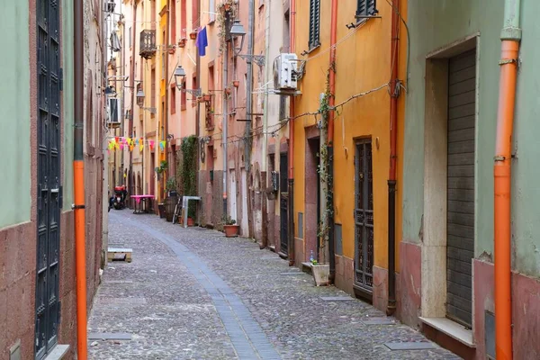 意大利Sardinia岛 奥里斯塔诺省 的一个城镇 旧城街 — 图库照片