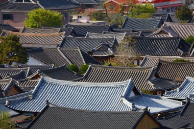 Jeonju Hanok Köyü Güney Kore 'de. Geleneksel Kore ahşap mimarisinin mahallesi..