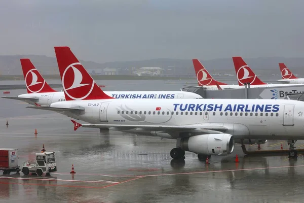 Istanbul Turkey Kwiecień 2023 Flota Tureckich Linii Lotniczych Międzynarodowym Lotnisku — Zdjęcie stockowe