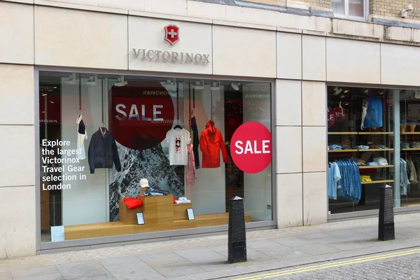 London Storbritannien Juli 2016 Victorinox Varumärkesbutik New Bond Street London — Stockfoto