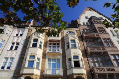 Düsseldorf, Almanya. Düsseldorf 'taki Mannesmannufer Caddesi' nin mimarisi..