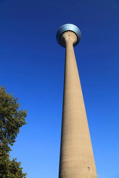 Dusseldorf Γερμανια Σεπτεμβριου 2020 Πύργος Τηλεόρασης Rheinturm Στο Ντίσελντορφ Της — Φωτογραφία Αρχείου