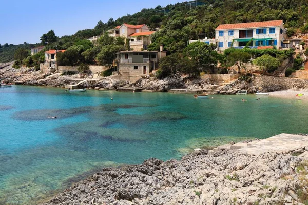 Hırvatistan 'daki Korcula adası manzarası. Cennet Koyu - Korcula Adası Rasohatica Körfezi.