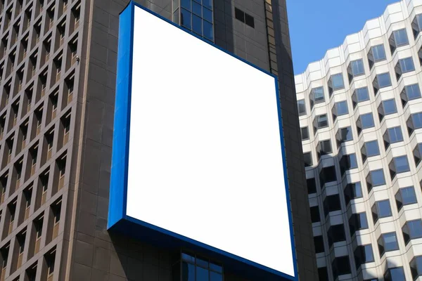 Czysta Reklama Billboardu Pusta Biała Reklama Przestrzenią Kopiowania Dużym Mieście — Zdjęcie stockowe